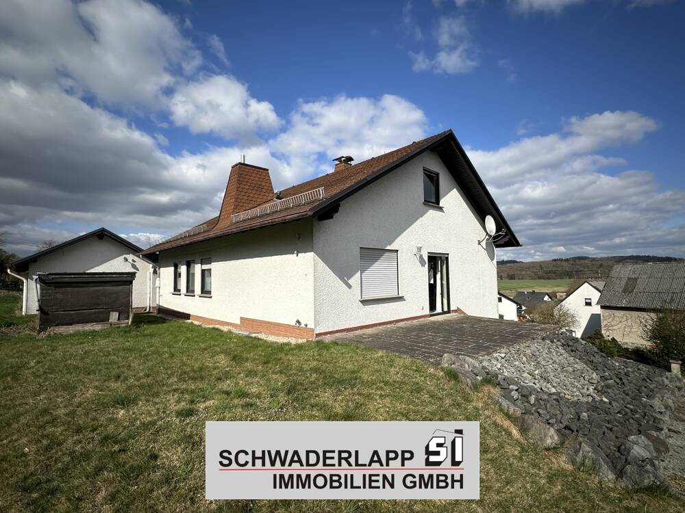 Thumbnail-Großzügiges Einfamilienhaus mit Einliegerwohnung - perfekt für Familie oder Wohnen & Arbeiten