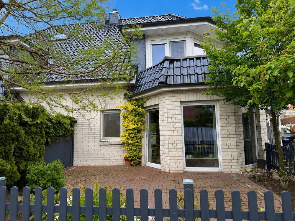 Thumbnail-Ihr neues IMMOBILIEN QUARTIER: Dem Meer so nah! Schöne DHH mit 2 Terrassen & Balkon in Steinhude