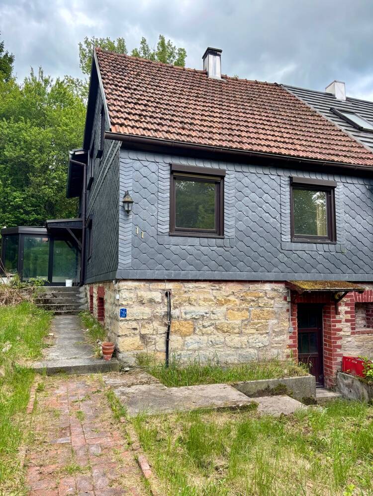 Thumbnail-Doppelhaushälfte mit großem Garten und Wintergarten in Schalkau!