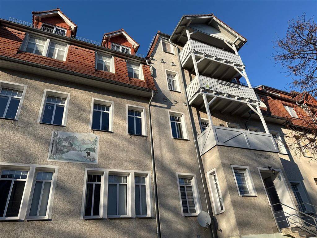 Thumbnail-Vollvermietetes Mehrfamilienhaus mit Balkonen und Stellplätzen in guter Lage!