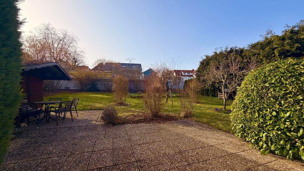 Thumbnail-Zweifamilienhaus: Tolles Potenzial für die Familie mit traumhaftem Grundstück