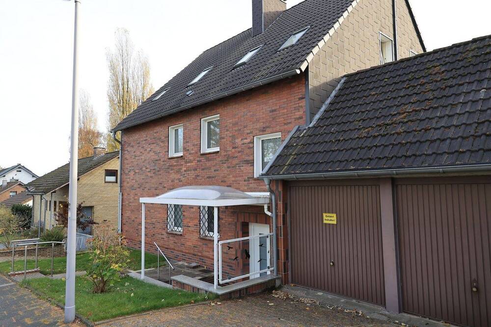 Thumbnail-Schöne 3-Zimmer Wohnung in ruhiger Lage mit großem Balkon