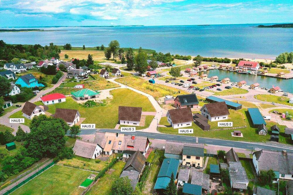 Thumbnail-Reetgedecktes Einfamilienhaus in Freest