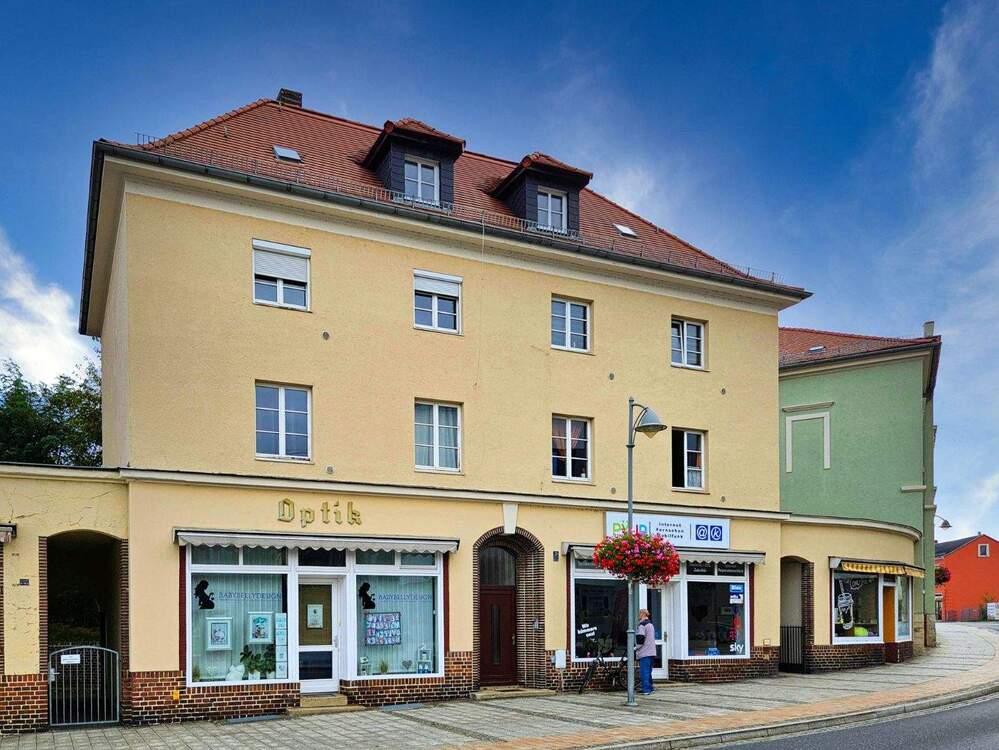 Thumbnail-Zentral Wohnen in Heidenau mit Einbauküche, Parkett und Hobbyraum