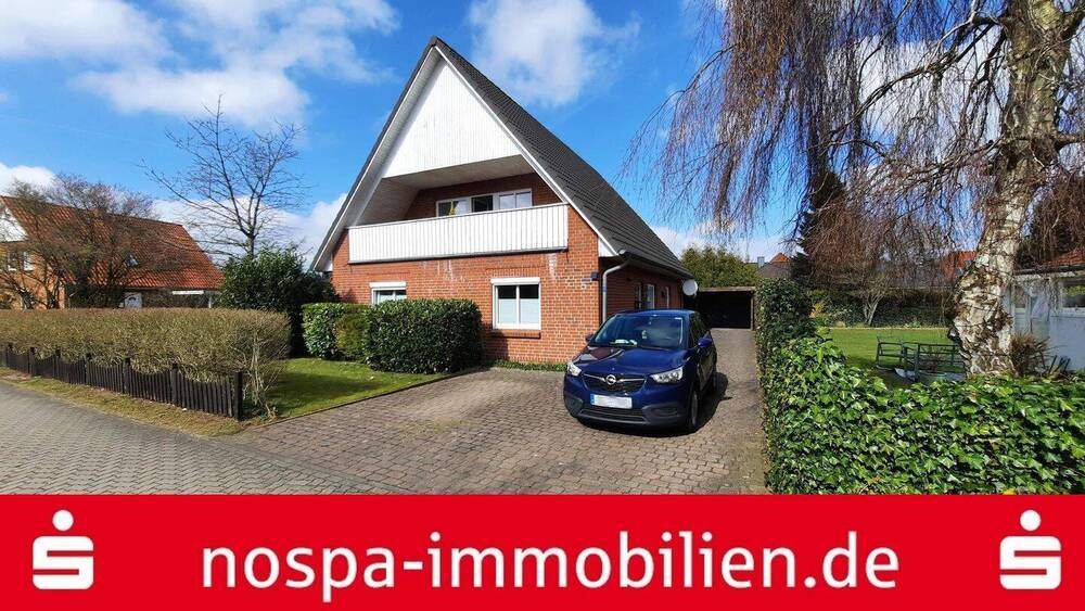Thumbnail-Gepflegtes Zweifamilienhaus mit Carport, Terrasse und Loggia in ruhiger Wohnlage