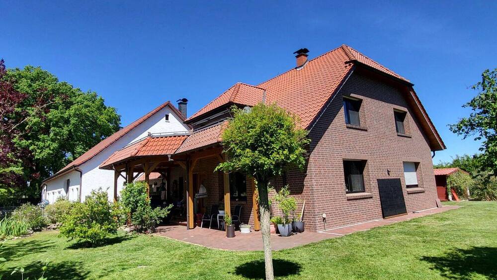 Thumbnail-Schöner Resthof mit Zweifamilienhaus in nahezu Alleinlage