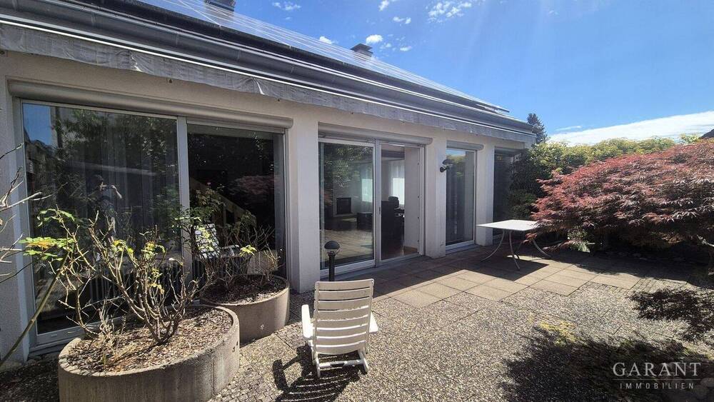 Thumbnail-Hochwertig, repräsentativ, besonderes Eigenheim mit großzügigem Wohnkonzept