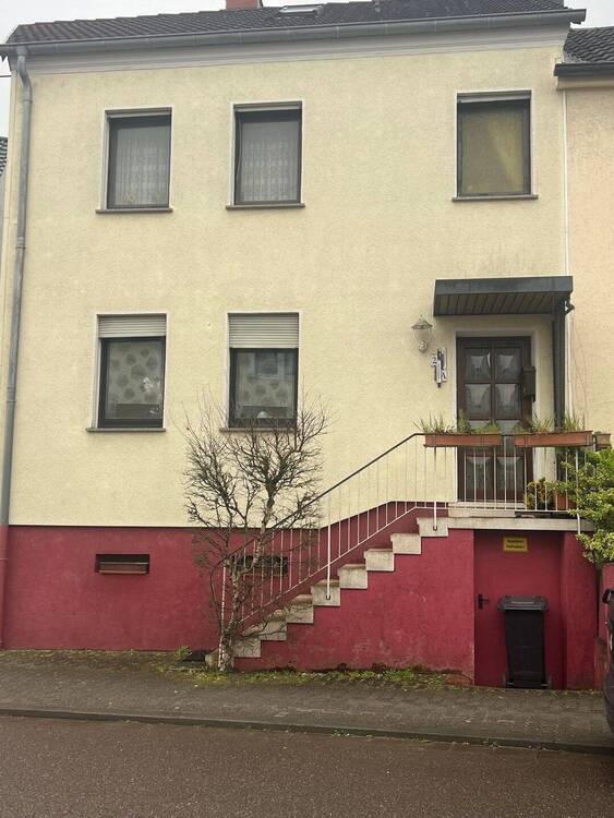 Thumbnail-Renovierungsbedürftiges 1- Familienhaus in Wadgassen mit viel Potenzial