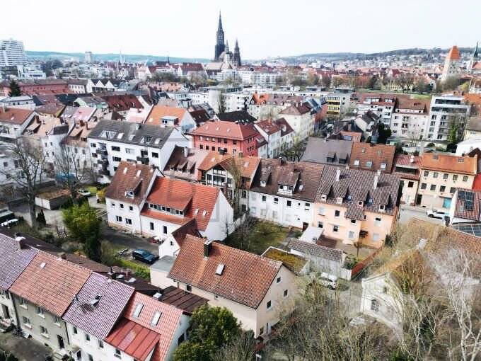 Thumbnail-Dreifamilienhaus in zentrumsnaher Lage von Neu-Ulm