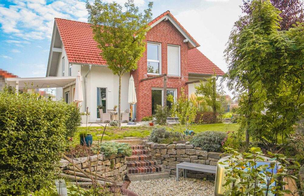 Thumbnail-Modernes Einfamilienhaus mit großem Garten - energieeffizient (A+) & zeitgemäß wohnen in Pettstadt