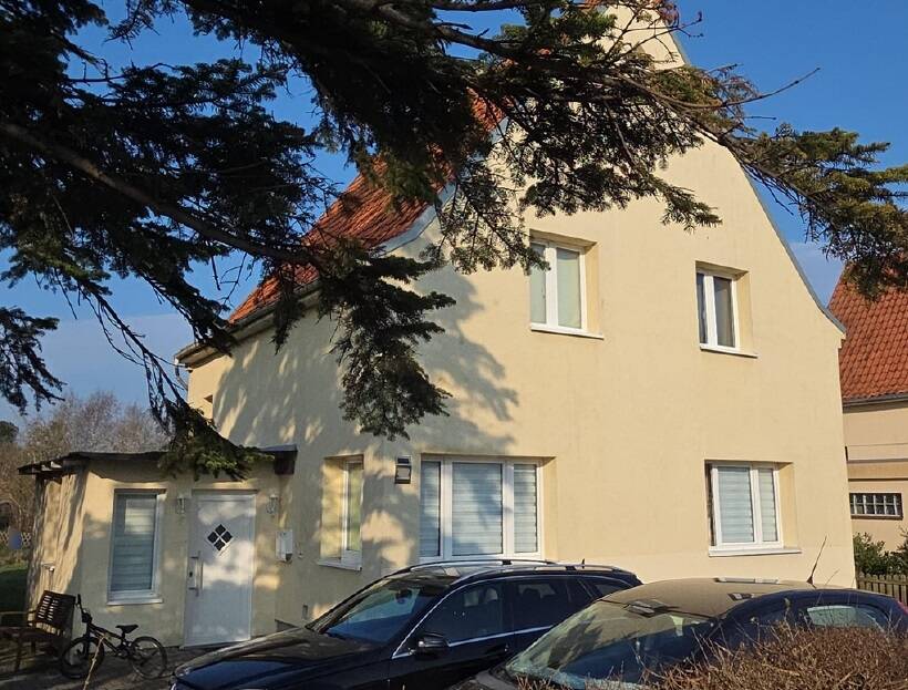 Thumbnail-EFH mit großem Baugrundstück in Cuxhaven - Zwangsversteigerung, provisionsfrei