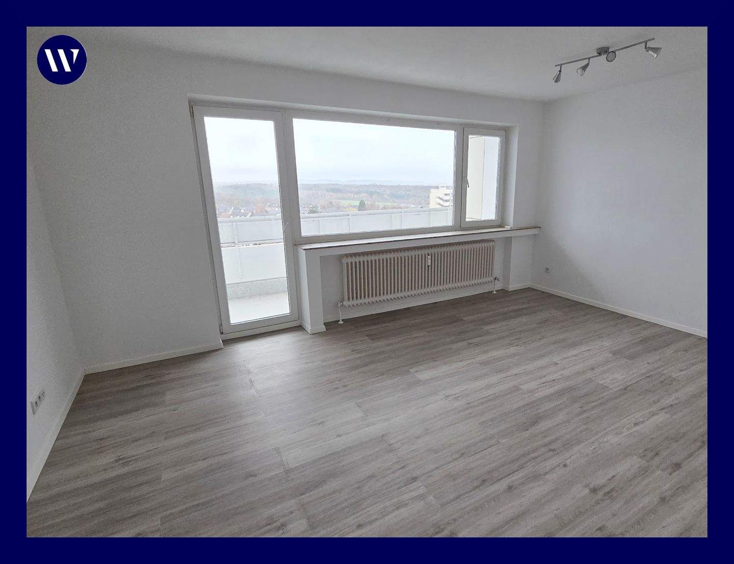 Thumbnail-Renovierte 2 Zimmer mit Loggia und herrlichem Ausblick, separate Küche, modernes Wannenbad, Aufzug