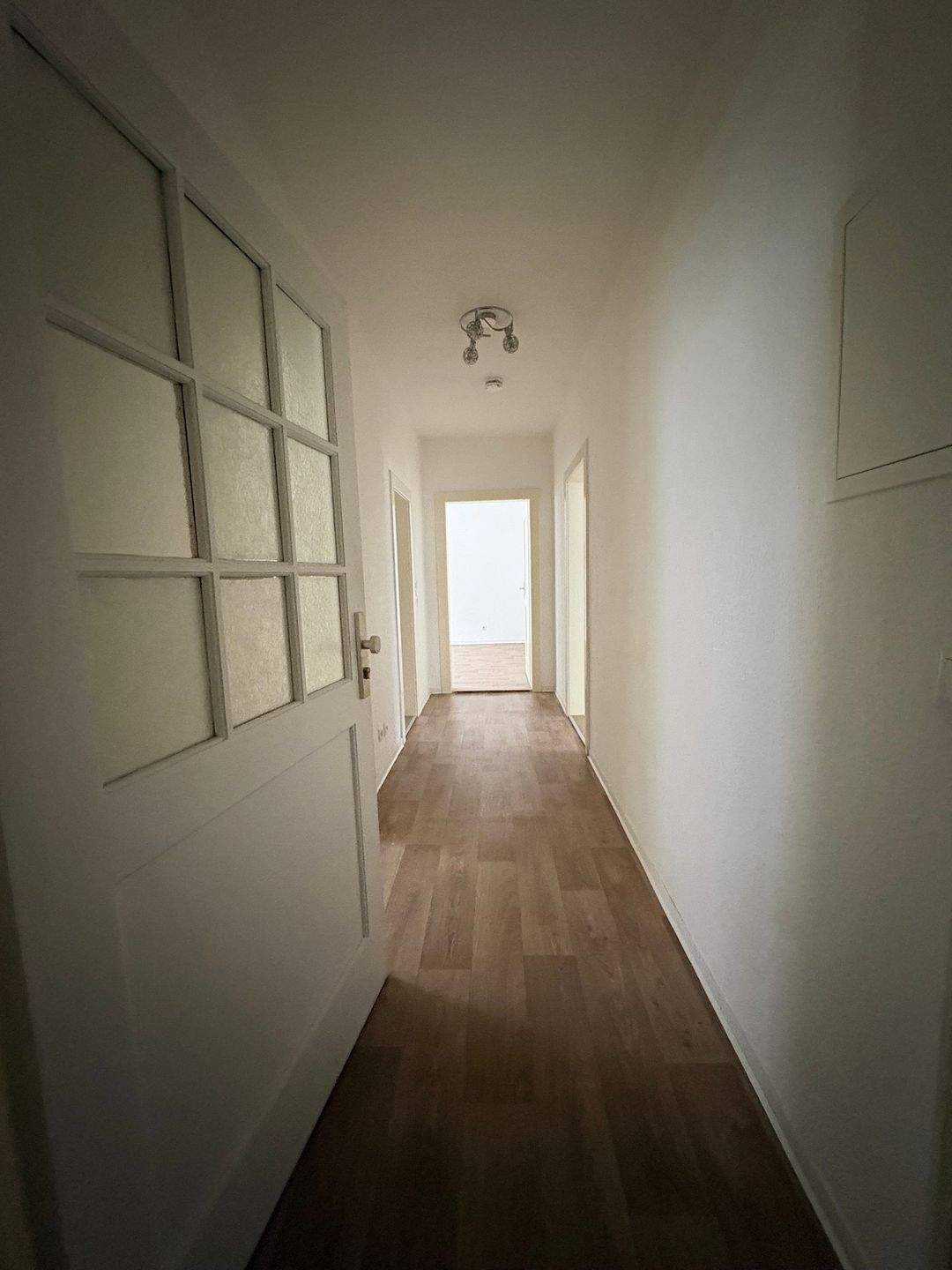 Thumbnail-EINZIEHEN & WOHLFÜHLEN: 3-Zimmer Wohnung in ruhiger Sackgasse zu vermieten!