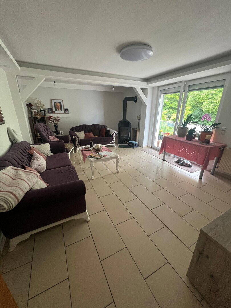 Thumbnail-Mehrfamilienhaus mit Einliegerwohnung