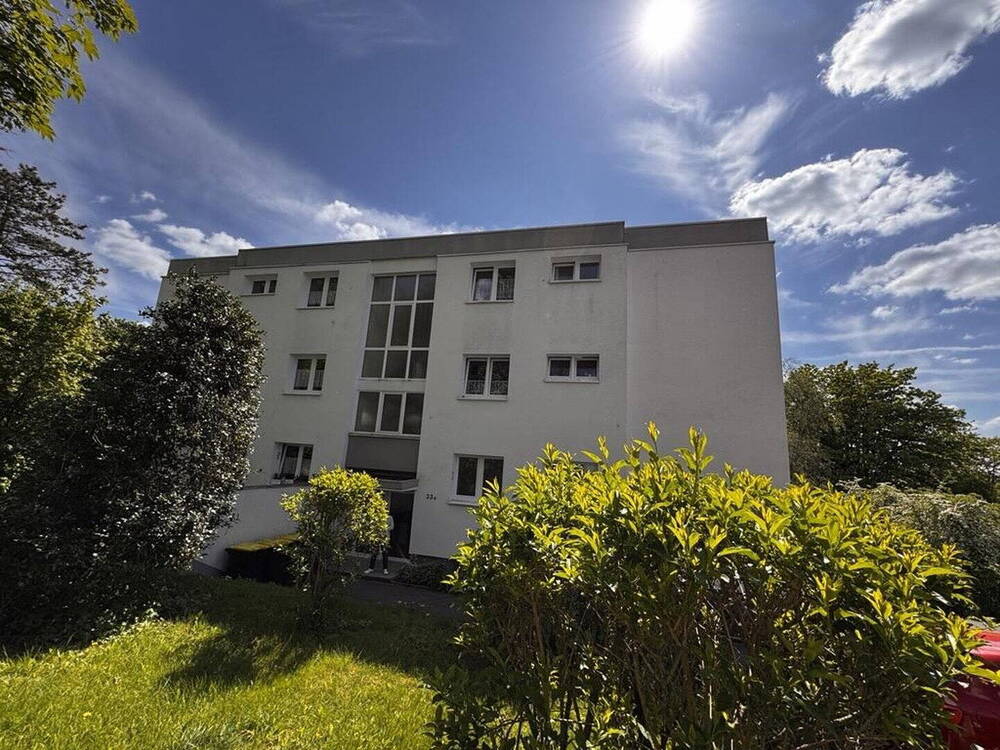 Thumbnail-Frisch sanierte helle 3-Zimmer Wohnung in ruhiger Lage mit EBK Balkon und Garten