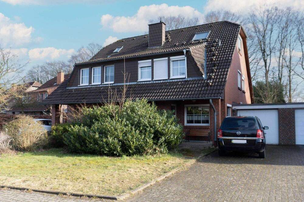 Thumbnail-Schönes 5-Zi.-Zuhause mit Garten, einer Garage und 2 Freistellplätzen in ruhigem Wendehammer