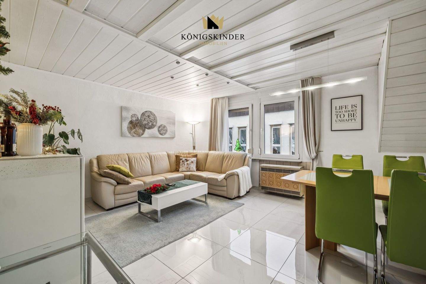 Thumbnail-** Wohnen mit Wohlfühlfaktor: 3-Zimmer-Wohnung mit Gartennutzung und Dachgeschoss **