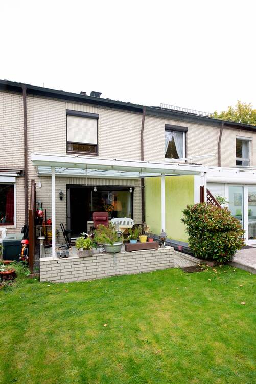 Thumbnail-Familienidyll in Hamburg-Eidelstedt: Gepflegtes Reihenhaus mit Vollkeller, Garage und modernen Extras