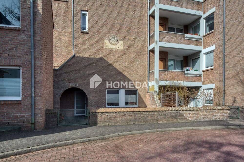 Thumbnail-Komfortables Wohnen in Bestlage: 3-Zimmer-Erdgeschosswohnung mit Garten, Aufzug und Tiefgarage