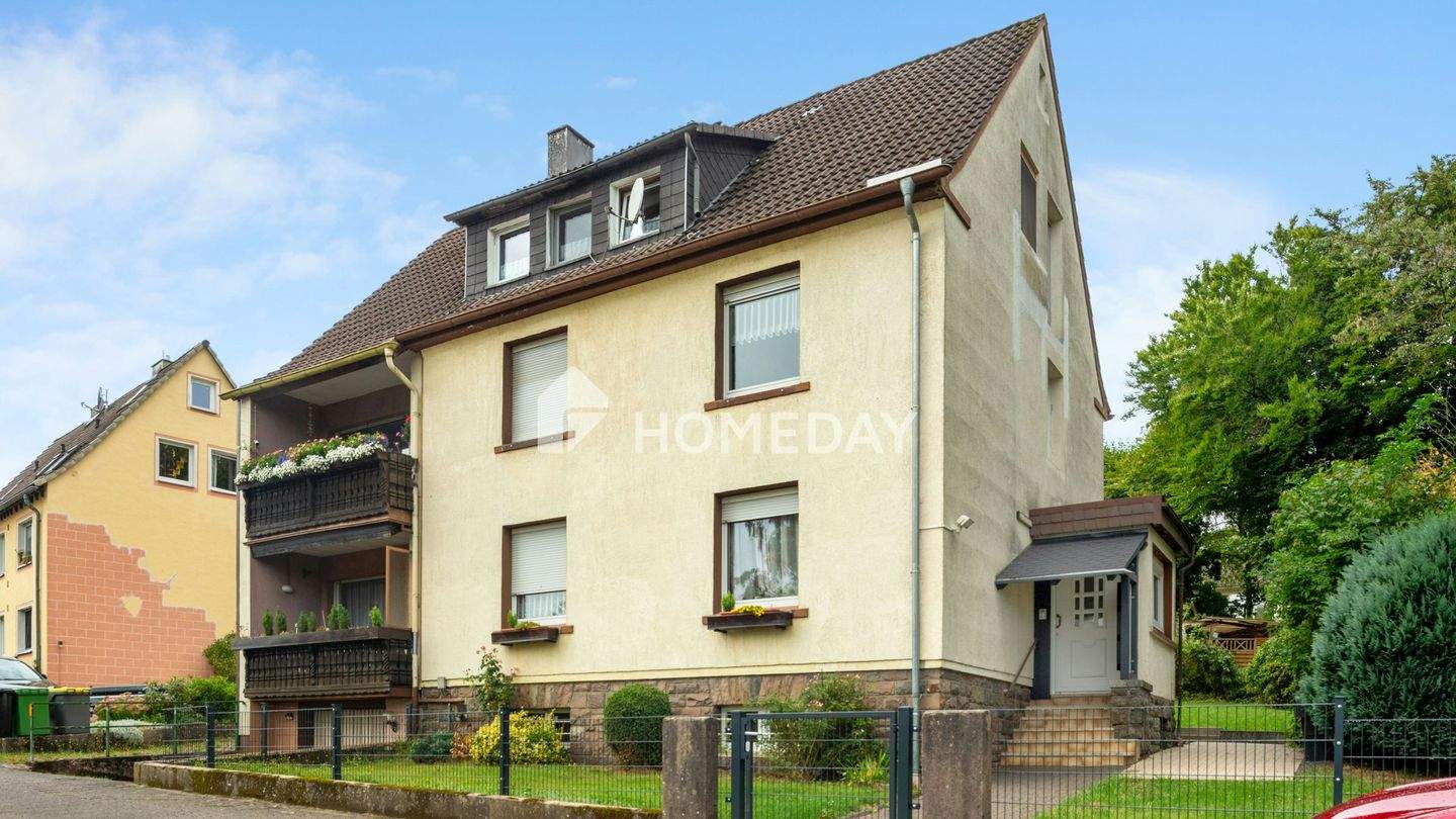 Thumbnail-Charmante 3-Zimmer- Dachgeschosswohnung mit Entwicklungspotenzial