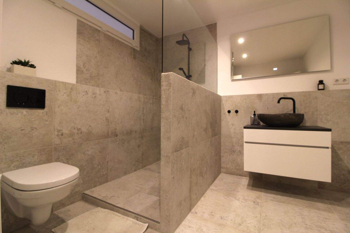 Thumbnail-Wohntraum in Bestlage: Sanierte 4 Zimmer-Eigentumswohnung in Bielefeld-Kirchdornberg