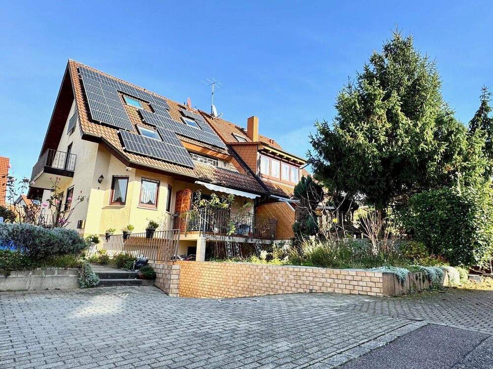 Thumbnail-Ein Traumhaus für die Großfamilie in begehrter und ruhige Lage von Ebringen!