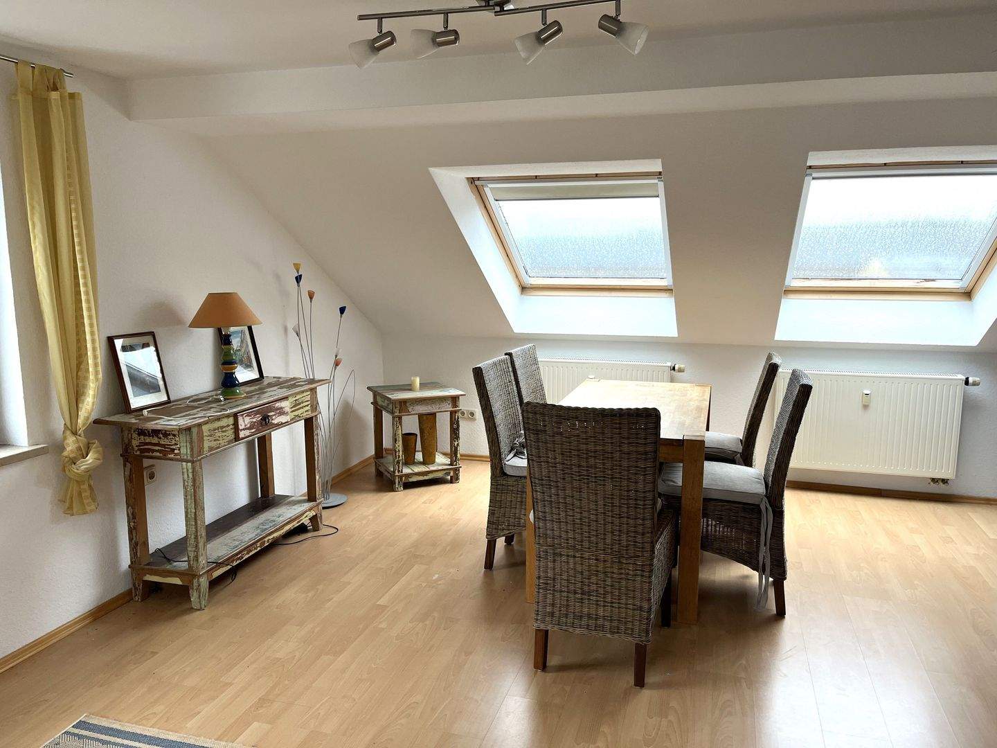 Thumbnail-Charmante 3-Zimmer-Dachgeschosswohnung (80 m²) nahe Brombachsee