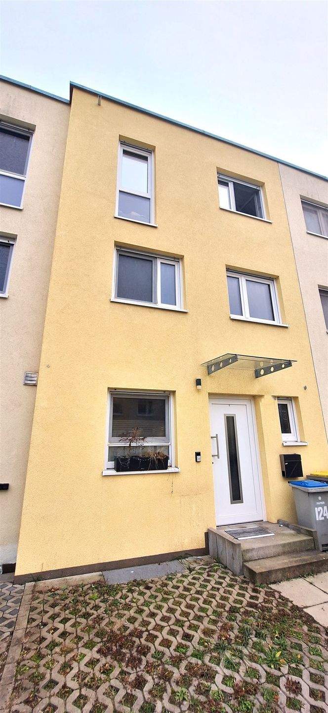 Thumbnail-Modernes Niedrigenergie-Reihenmittelhaus in Mannheim Waldhof