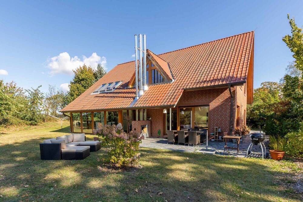 Thumbnail-Wohnen wie im eigenen Park: Traumhaus mit Wintergarten, Weitblick und Privatsphäre