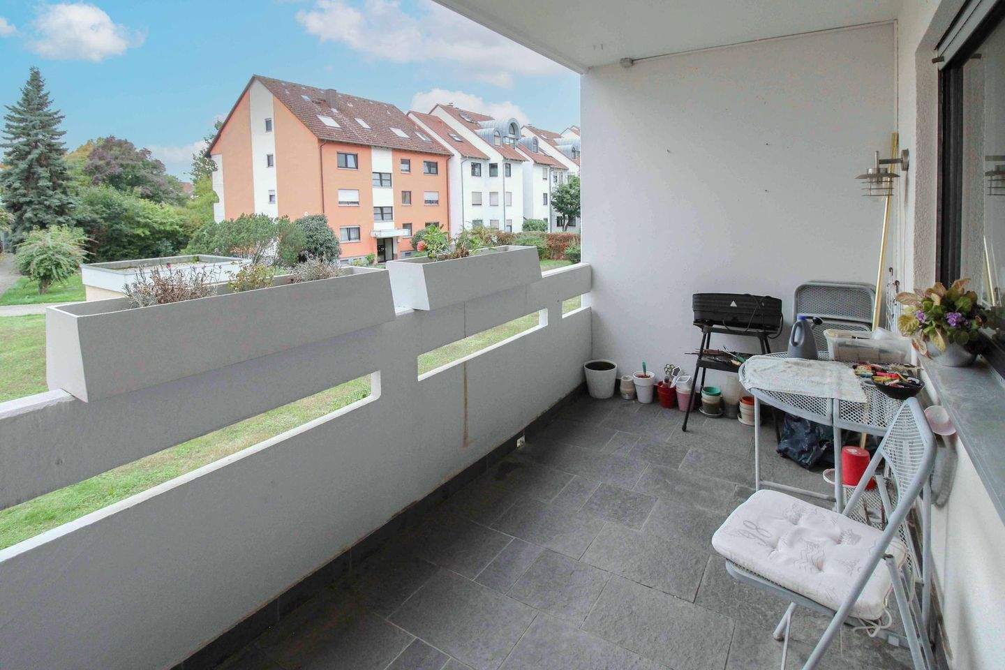 Thumbnail-Großzügige 4-Zimmer-Wohnung mit Loggia & Tiefgarage - keine Erbpacht, top Lage!