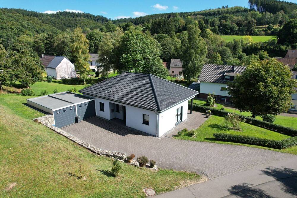 Thumbnail-Modernes Einfamilienhaus in Gondenbrett – Baujahr 2019, sofort bezugsfertig