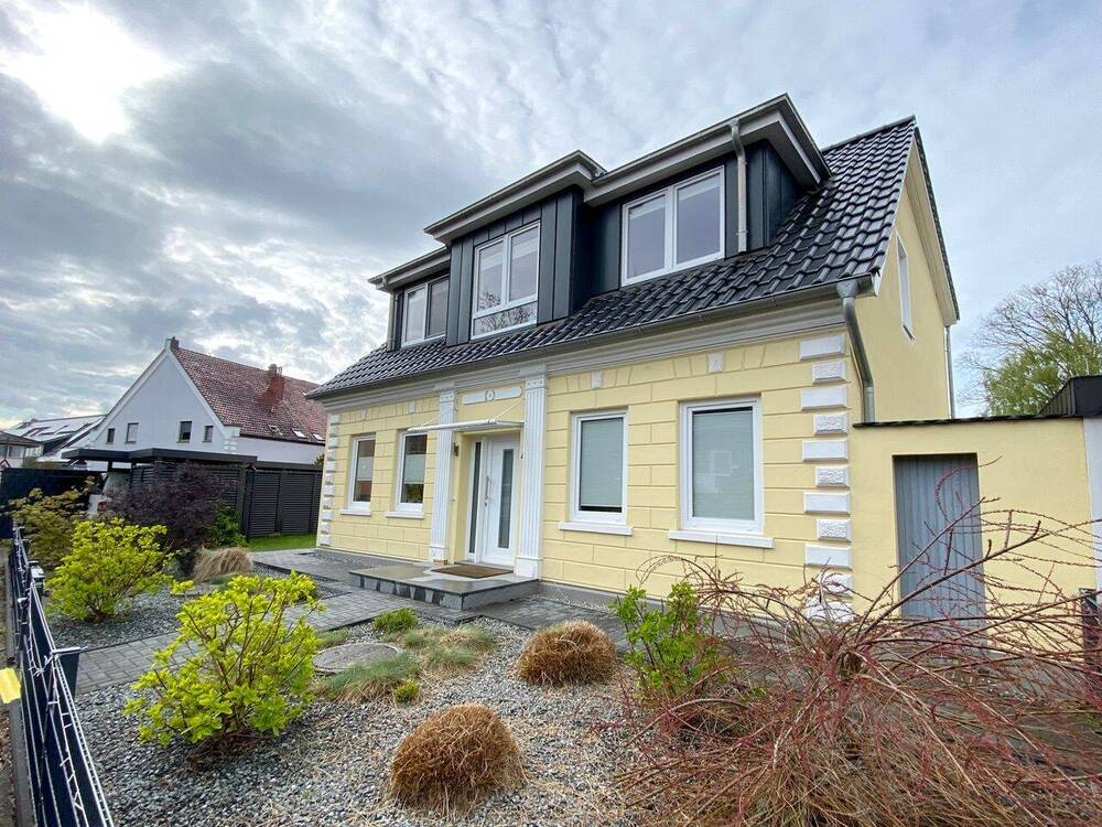 Thumbnail-Herausragendes EFH mit Garten und Carport in Habenhausen, 2016 kernsaniert, vermietet