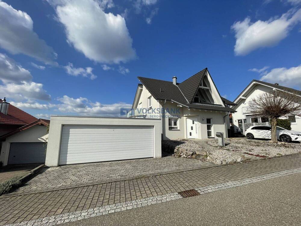 Thumbnail-Sehr gepflegtes Haus mit Einliegerwohnung- sofort Bezugsfrei in naturnaher Lage!
