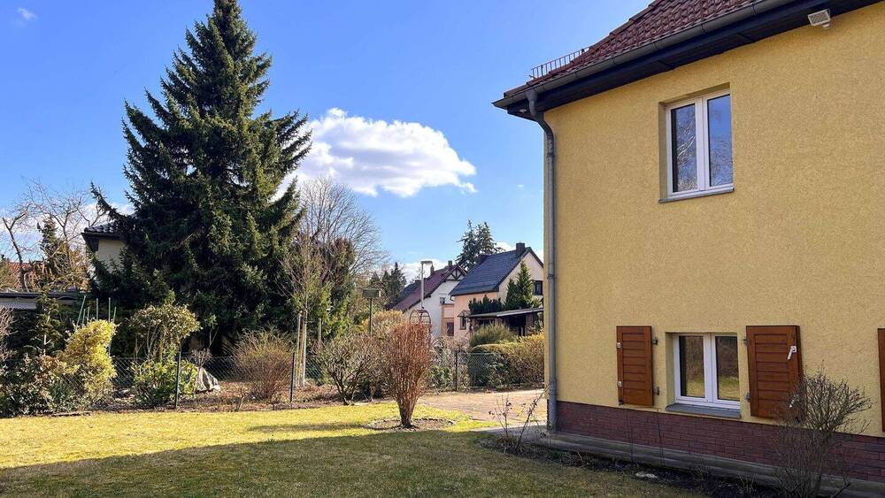 Thumbnail-***Charmante Doppelhaushälfte mit 65 qm Ausbaureserve im Dach und viel Platz für IHRE Kreativität***