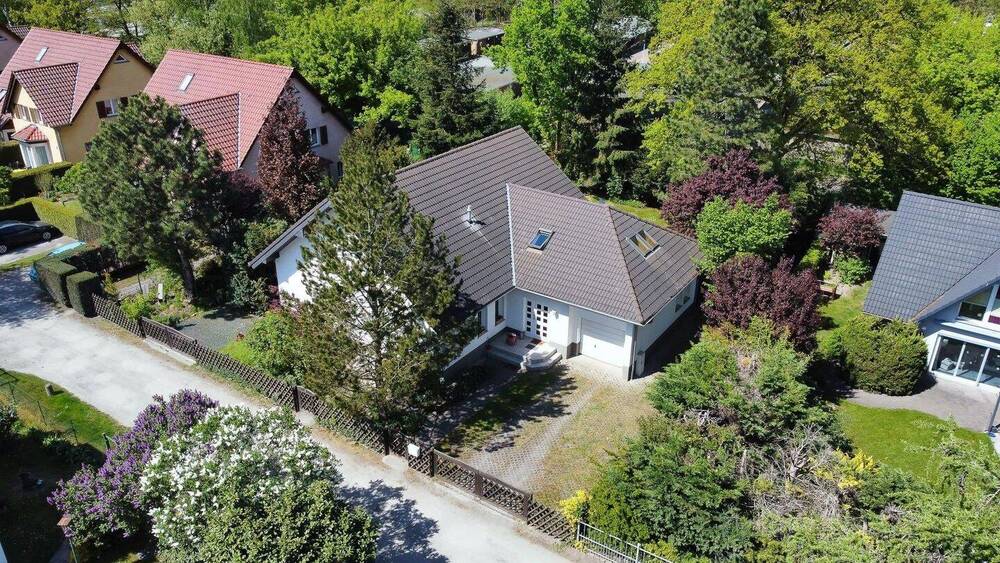 Thumbnail-Viel Platz zum Leben - Haus mit Einliegerwohnung oder BüroPraxis im Schäferfeld Potsdam