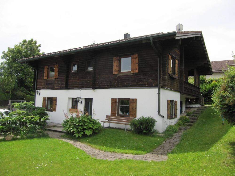 Hausansicht von Garten.JPG
