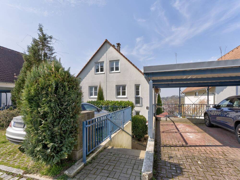 Thumbnail-Charmante Split-Level-Hälfte mit bestem Ausblick in Lörrach-Salzert