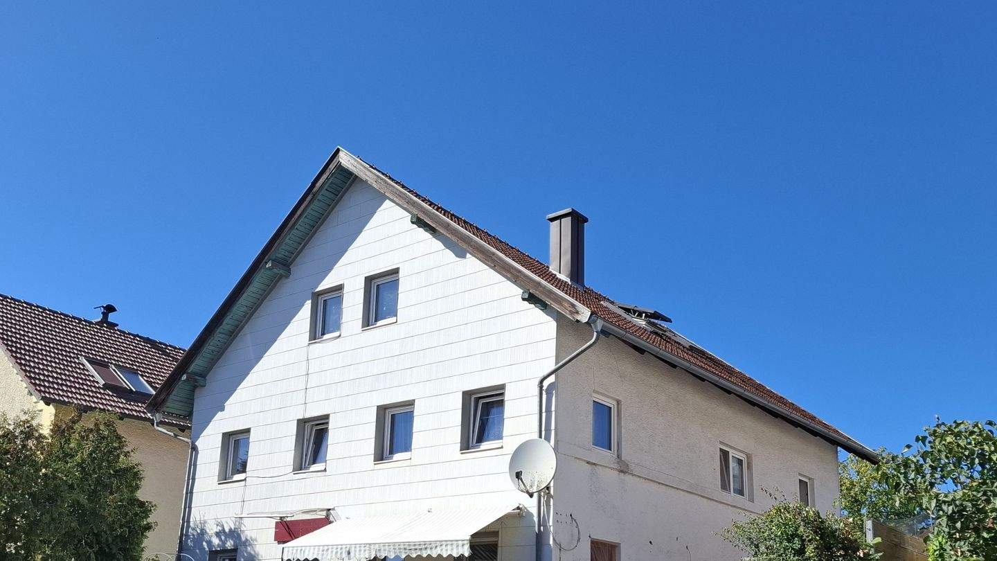 Thumbnail-Zentral gelegenes Zweifamilienhaus in Geisenhausen