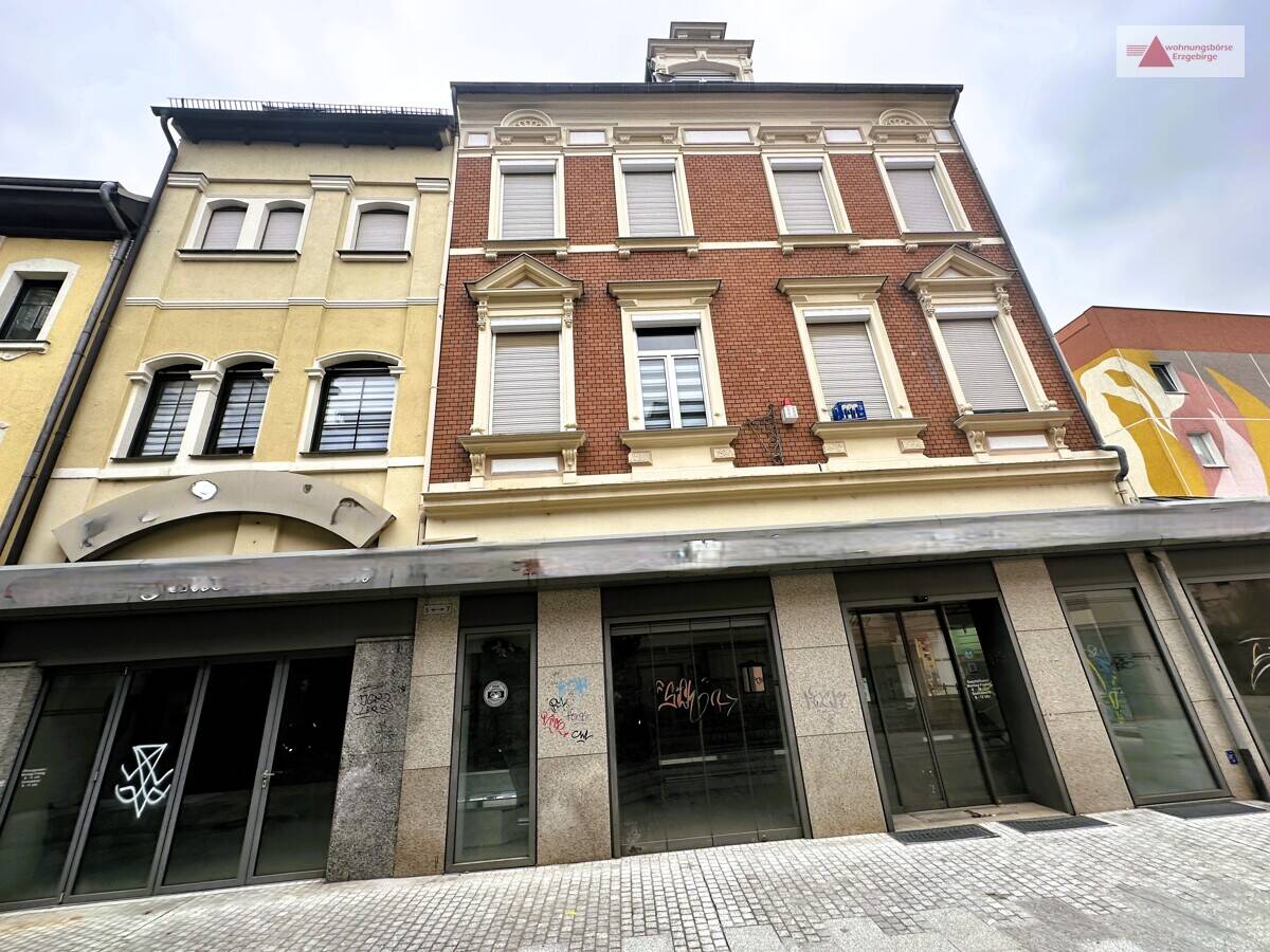 Thumbnail-Wohn- & Geschäftshaus: 2 WE (vermietet), 1 freie Wohnung, freies Gewerbe & Aufzug in Crimmitschau