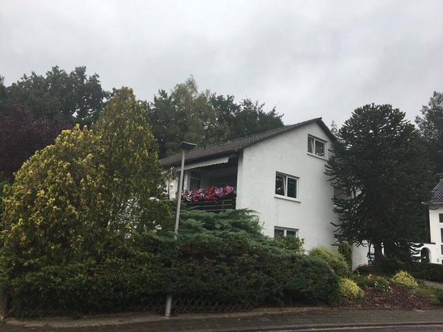 Thumbnail-Großes Mehrfamilienhaus mit 5 Wohneinheiten - EG komplett barrierefrei