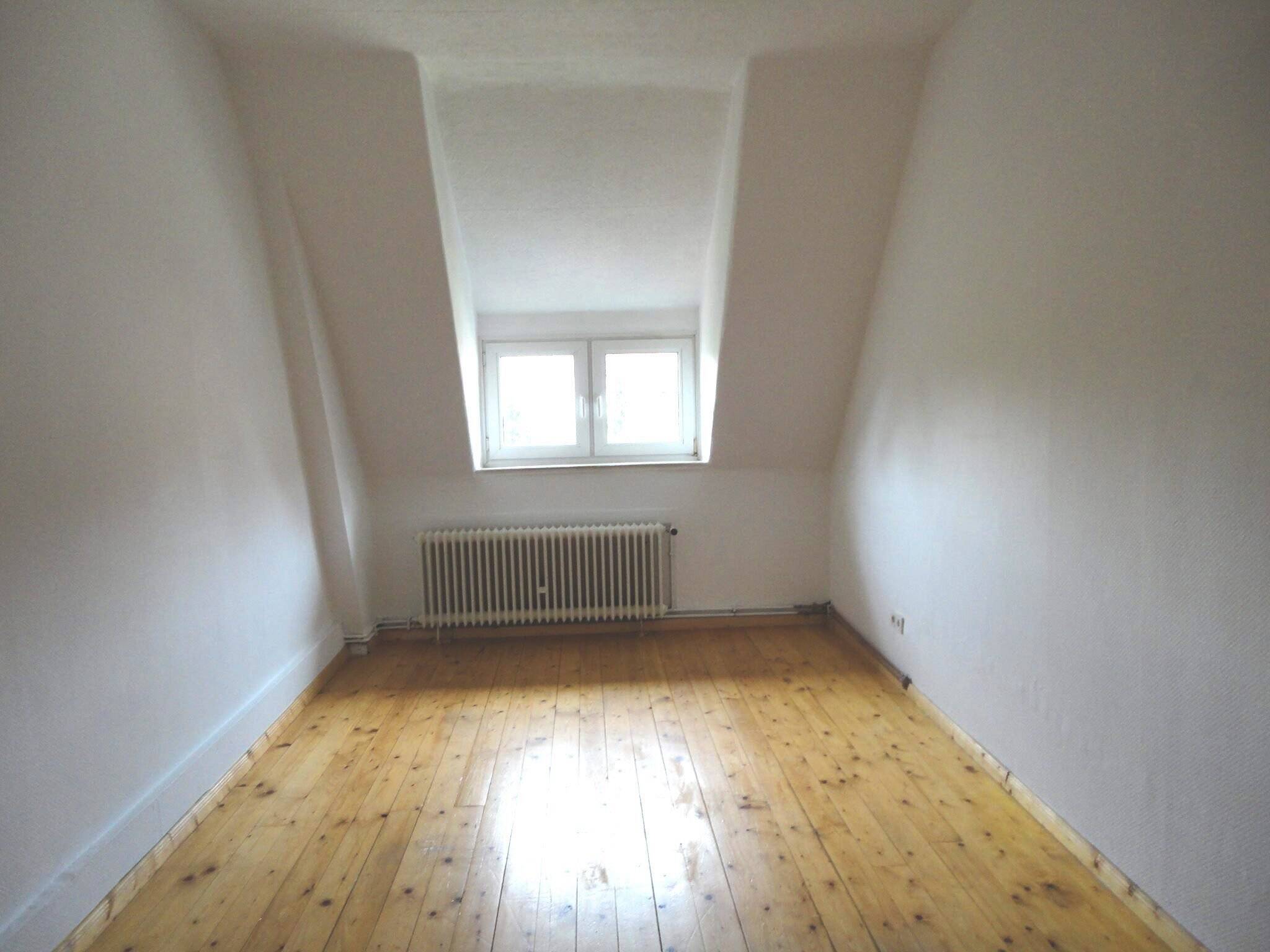 Thumbnail-Modernisierte Altbauwohnung in der Oststadt mit Balkon