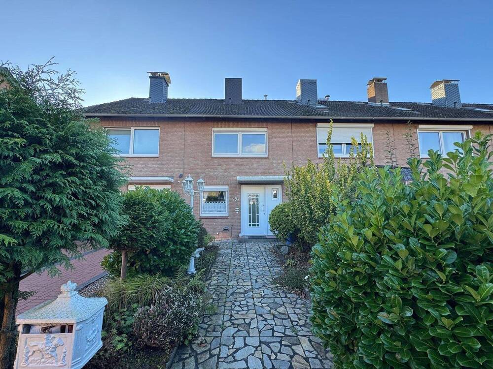 Thumbnail-Charmantes, vollunterkellertes Reihenmittelhaus mit Wintergarten in Neu Wulmstorf zu verkaufen