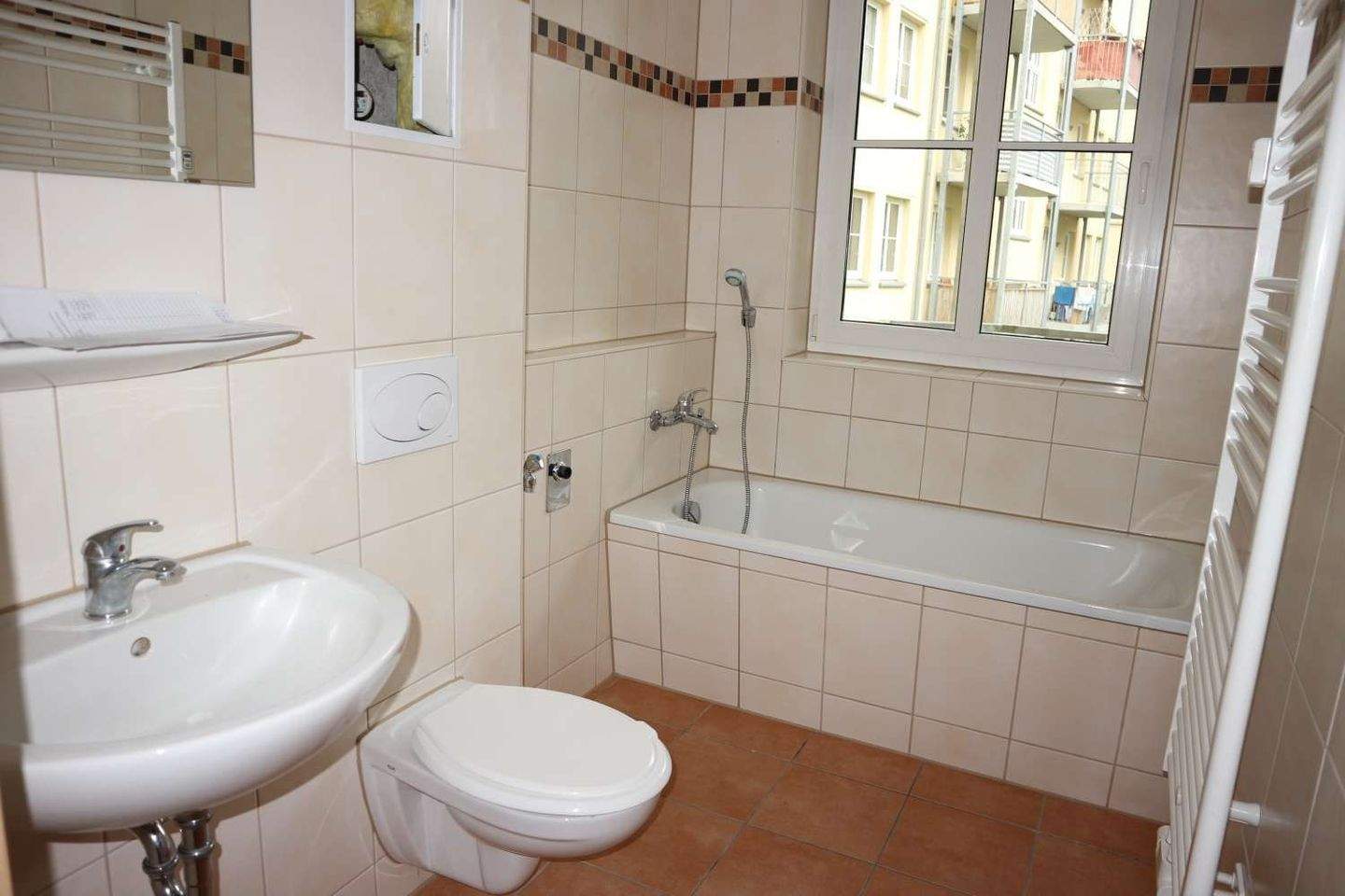 Thumbnail-Frei ab 1.5.26 - 4. OG ohne Schrägen wg-gerecht ..Bad mit Fenster u.v.m.