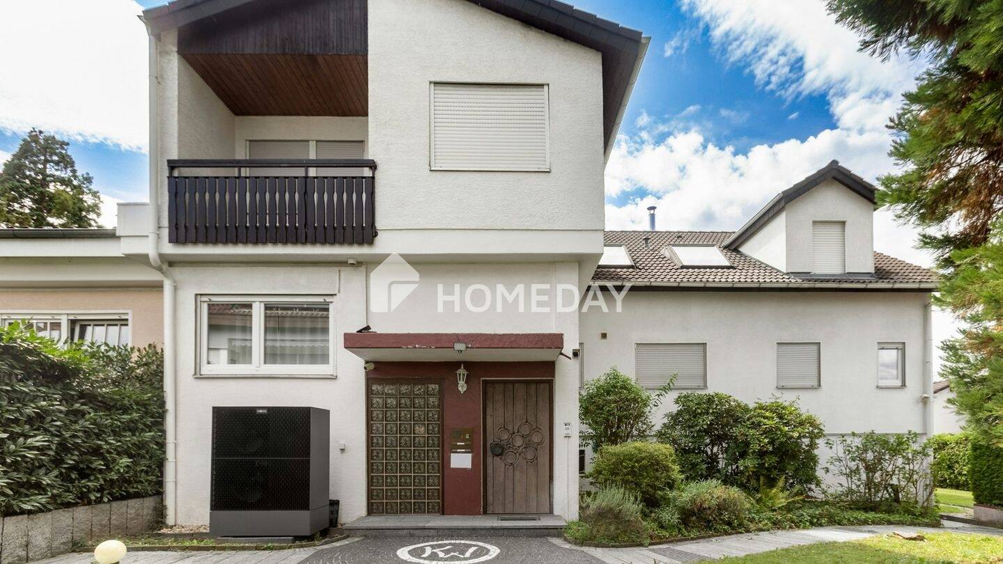 Thumbnail-Begehrte Lage in Baden-Baden: MFH mit 3 WE in Sonnenlage mit Wärmepumpe, Wohlfühlgarten und Sauna