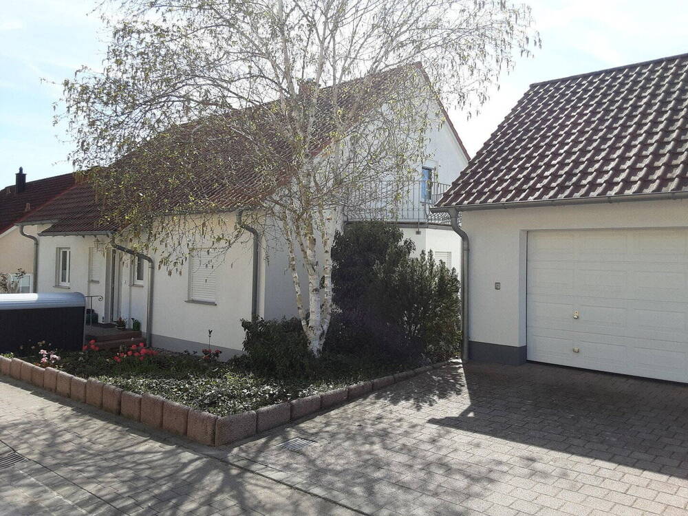 Thumbnail-Charmantes Einfamilienhaus mit Wohlfühlcharakter in ruhiger Lage
