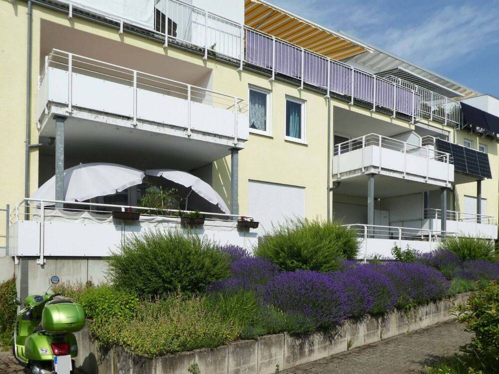 Zwei Balkone im UG