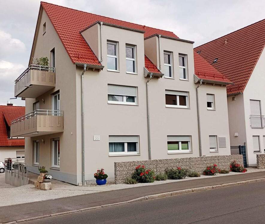 Thumbnail-helle Wohnung mit Balkon + EBK
