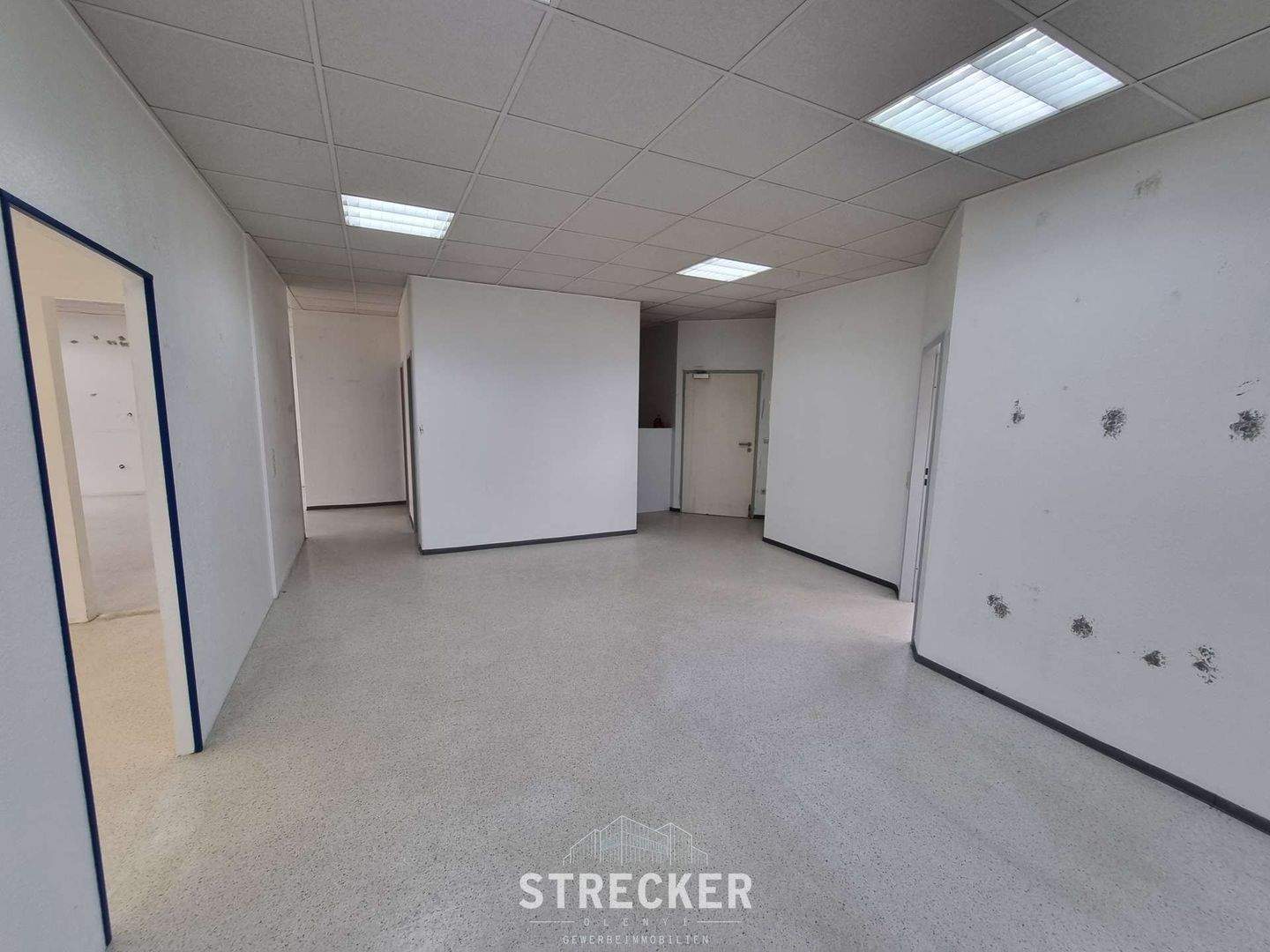 Thumbnail-Kleines Ladenbüro in Sichtlage in Karlsbad ohne zusätzliche Mieterprovision