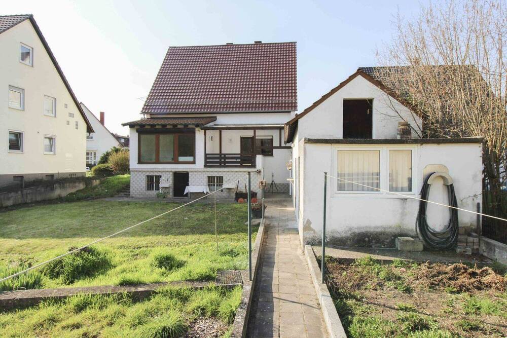 Thumbnail-Zweifamilienhaus mit Ausbaupotenzial in ruhiger Ortsrandlage von Altrip