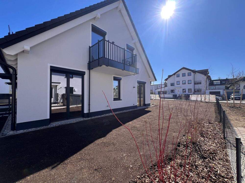 Thumbnail-NEUBAU-Doppelhaushälfte mit wohnlich ausgebautem Souterrain und großem Garten